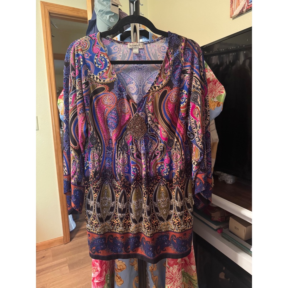 One World Boho Paisley Beaded V-Neck Tunic Top Blue Pink Gold Medium